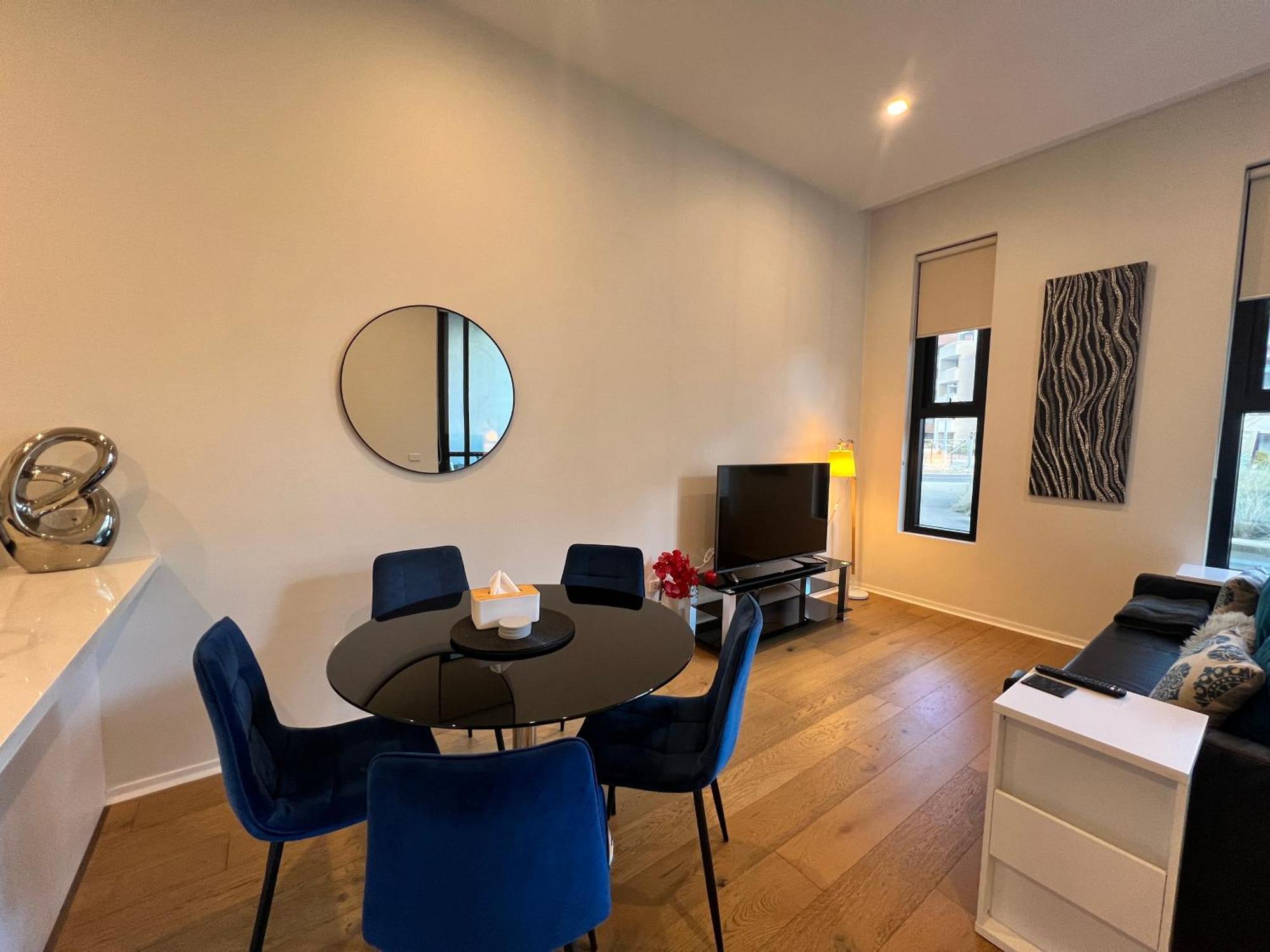 Luxe 2Br Executive Apartment Kingston Pool Parking Wifi Bbq Wine Экстерьер фото